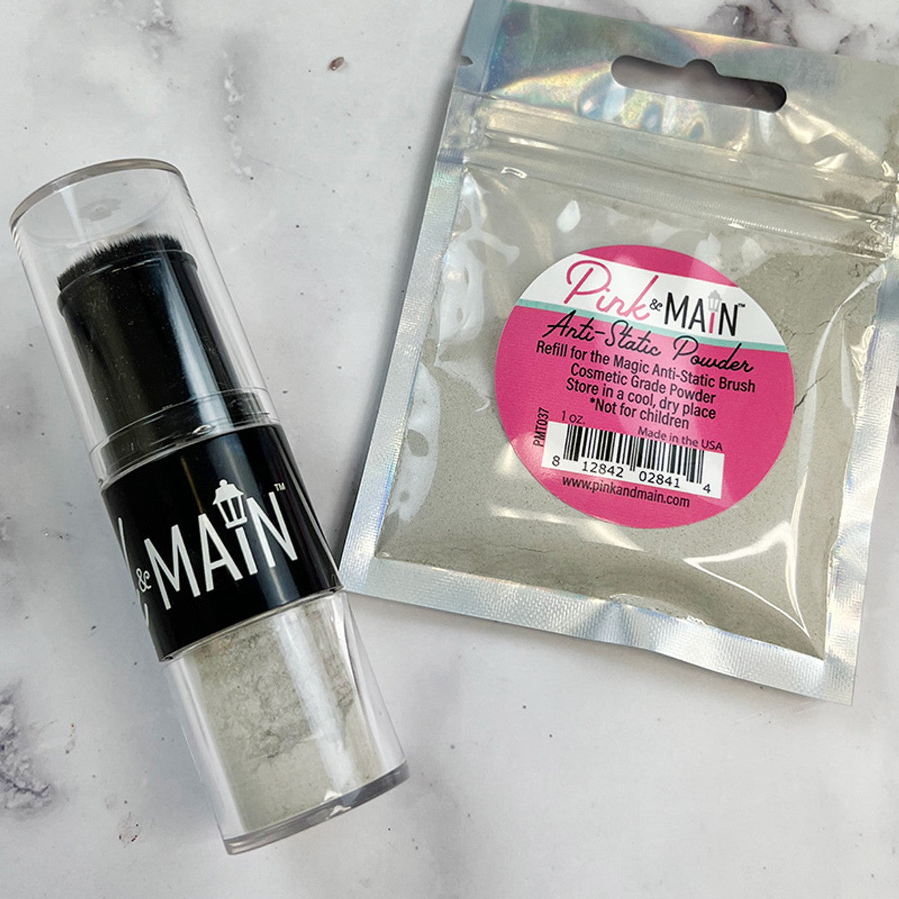 Pink & Main Magic Anti-Static Brush
