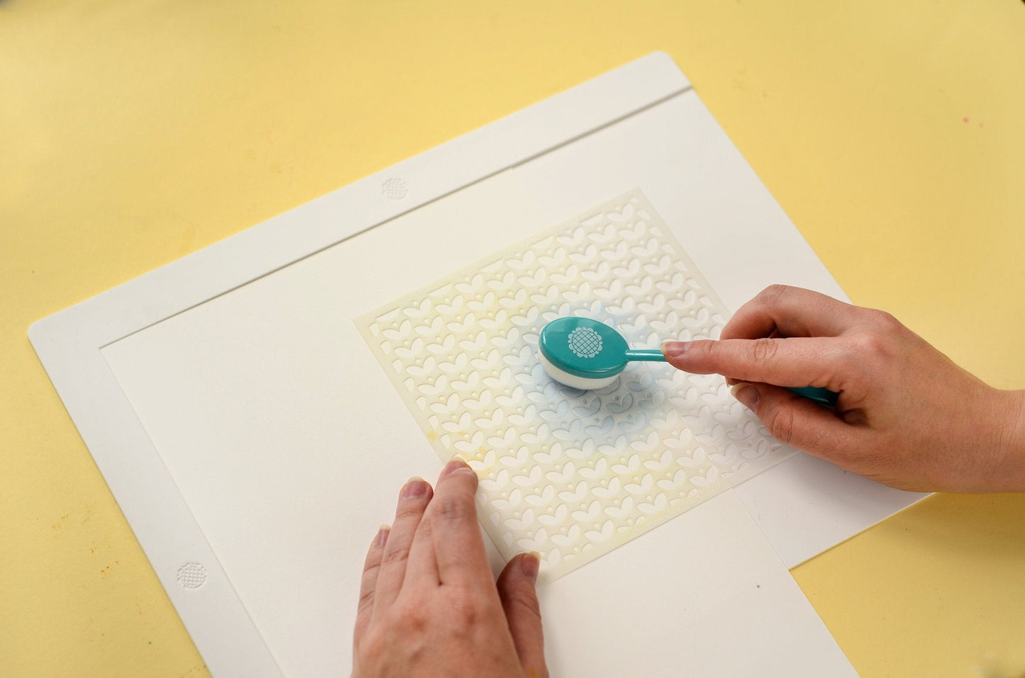 Waffe Flower Mini Stencil Mat 6x9"